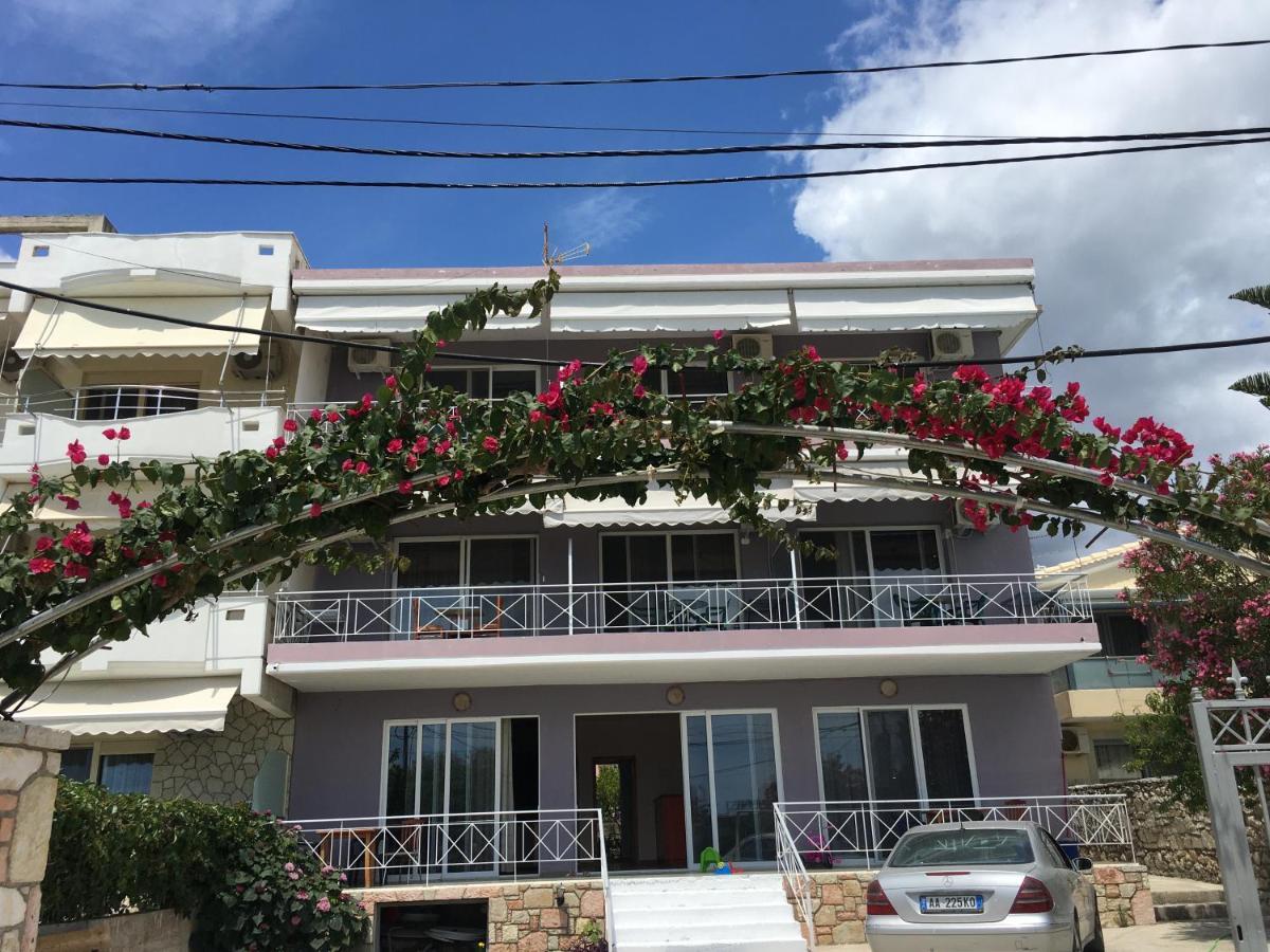 Irini Boutique Rooms!!! Himare Bagian luar foto