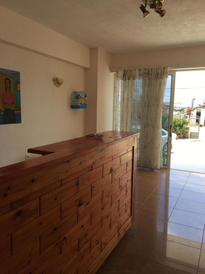 Irini Boutique Rooms!!! Himare Bagian luar foto