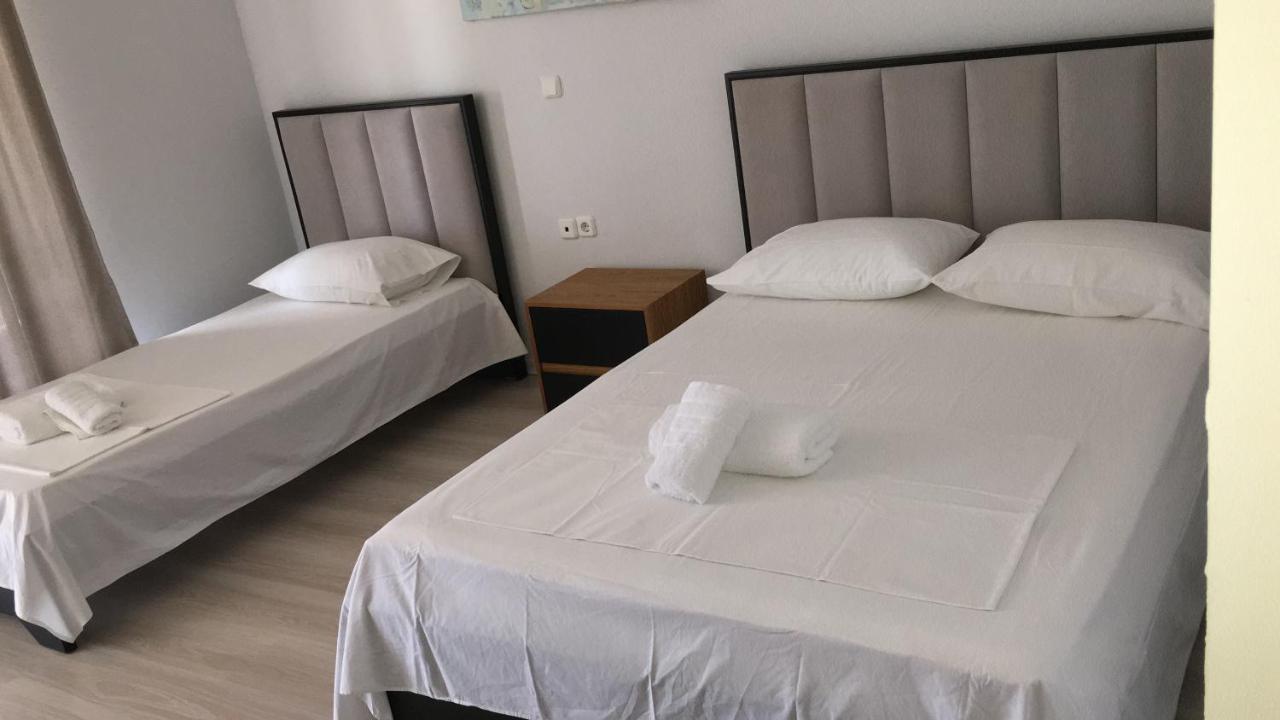 Irini Boutique Rooms!!! Himare Bagian luar foto