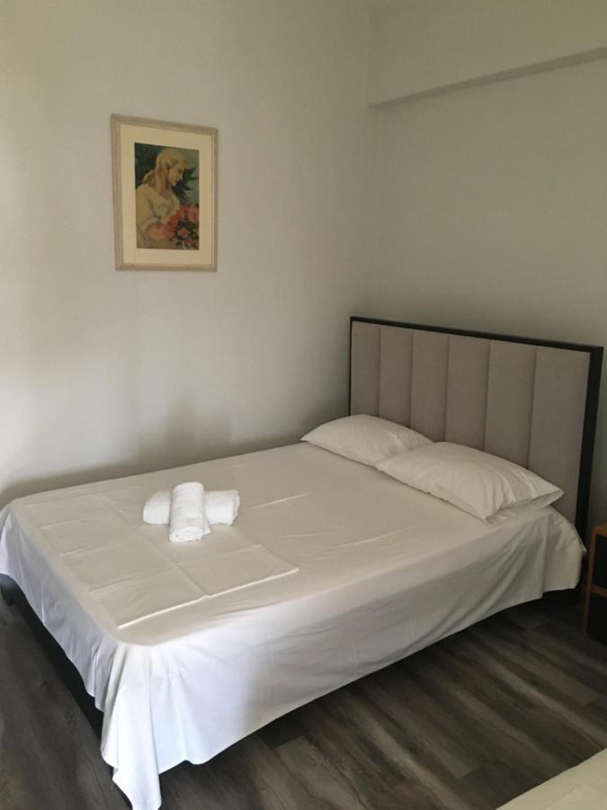 Irini Boutique Rooms!!! Himare Bagian luar foto