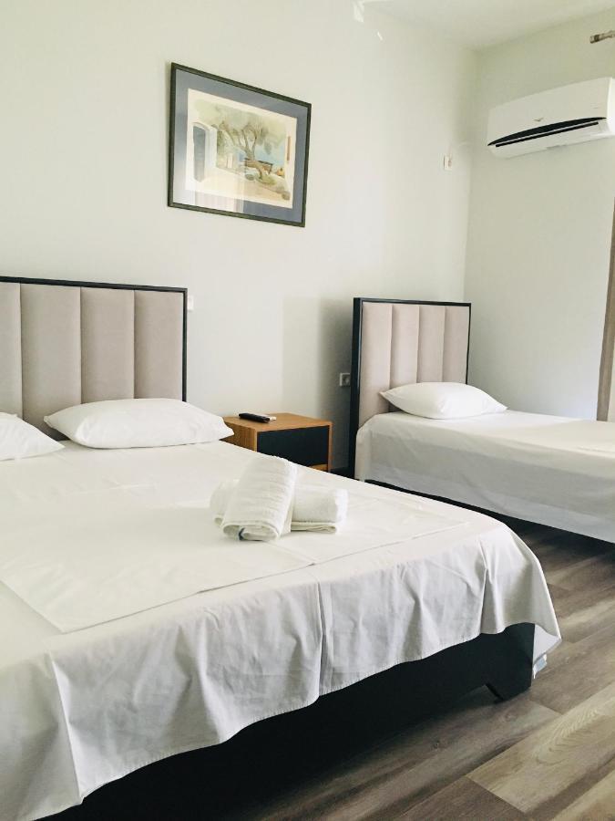 Irini Boutique Rooms!!! Himare Bagian luar foto
