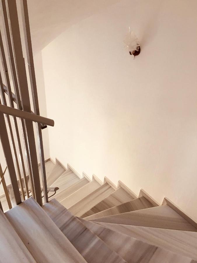 Irini Boutique Rooms!!! Himare Bagian luar foto