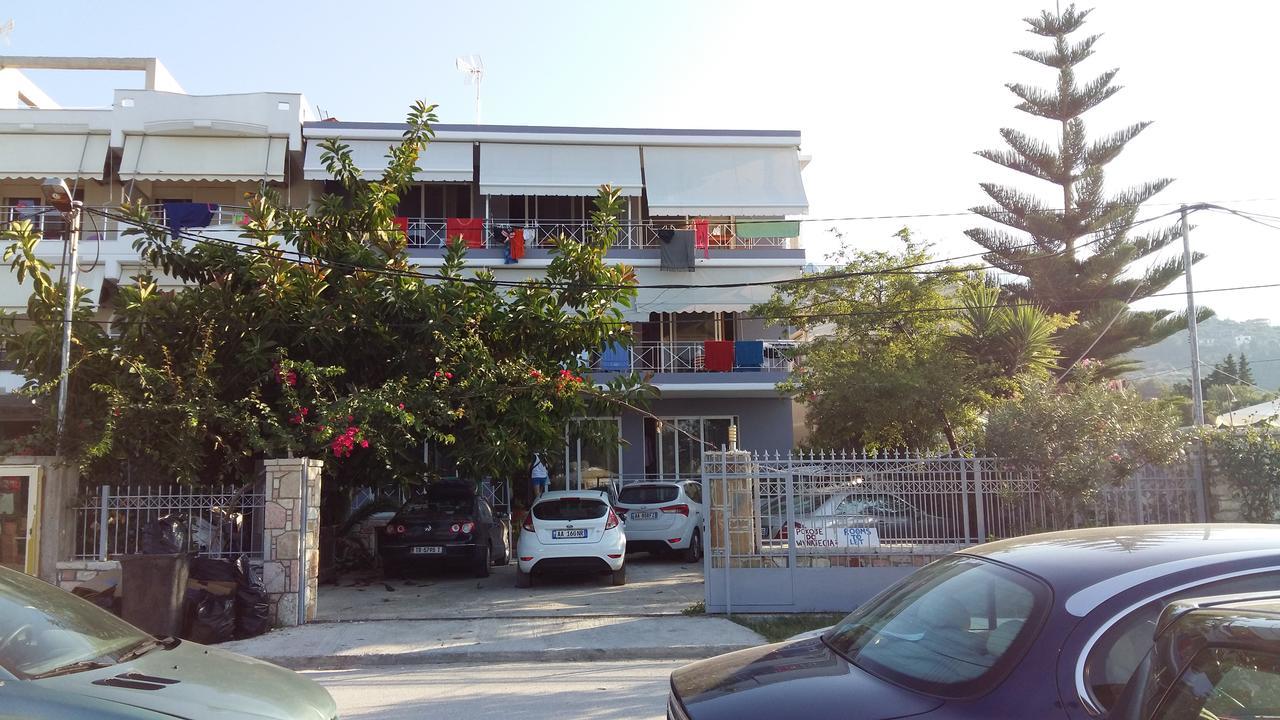 Irini Boutique Rooms!!! Himare Bagian luar foto